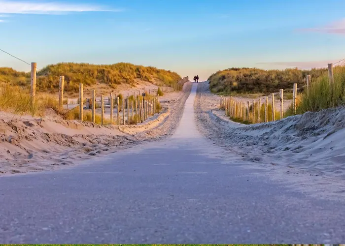 Eenvoudig Zomerhuisje Back To The 70\'S - Callantsoog Aan Zee