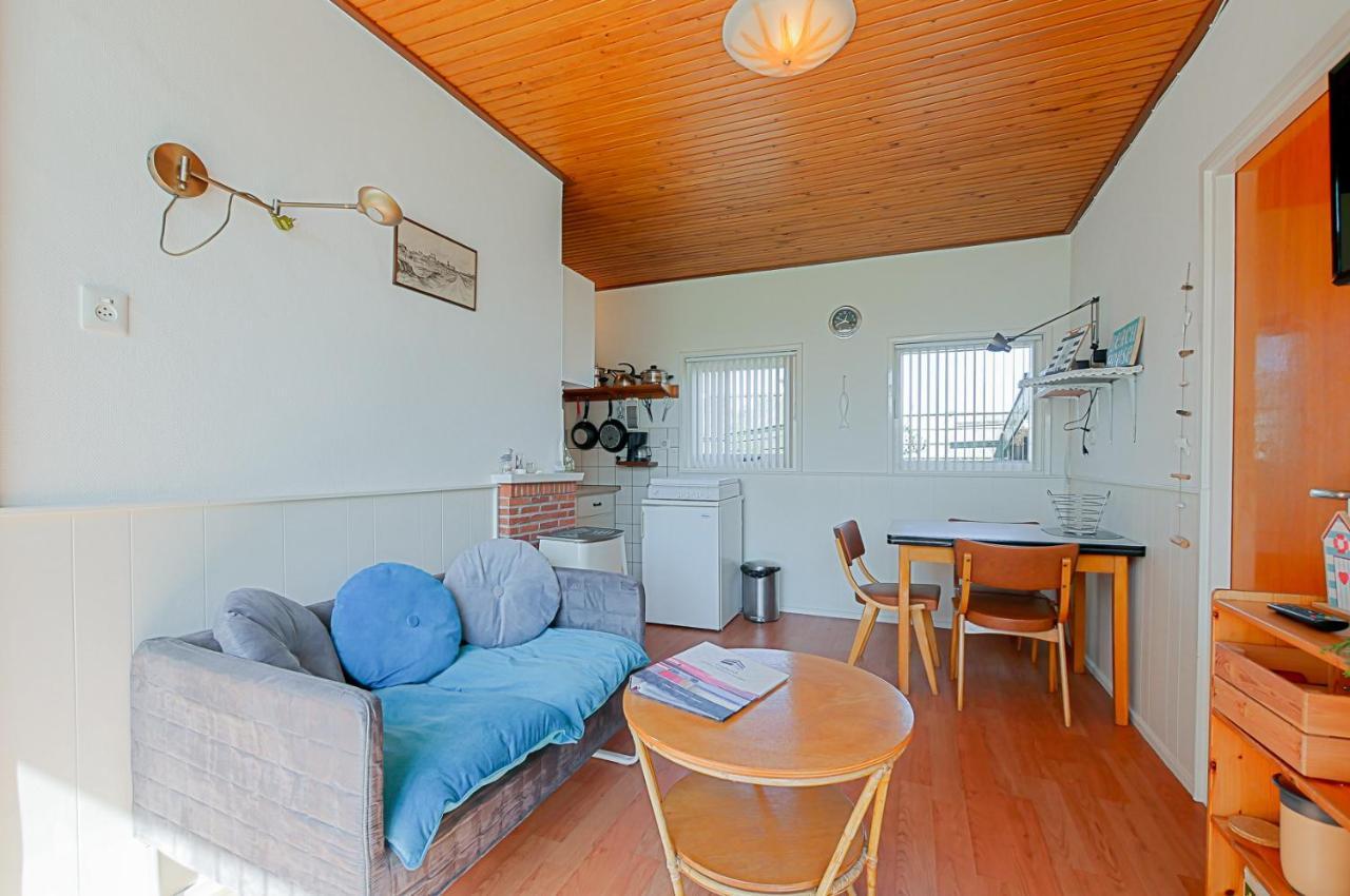 Eenvoudig Zomerhuisje Back To The 70's - Aan Zee Holiday home *